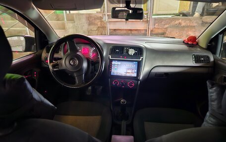 Volkswagen Polo VI (EU Market), 2011 год, 580 000 рублей, 9 фотография