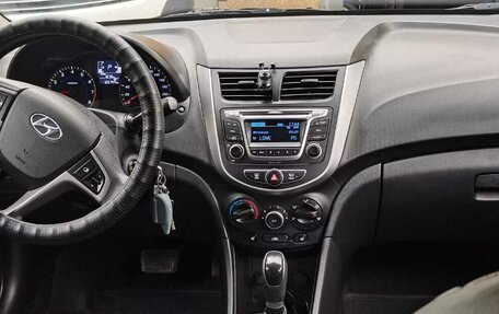 Hyundai Solaris II рестайлинг, 2015 год, 1 190 000 рублей, 4 фотография