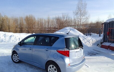 Toyota Ractis II, 2011 год, 1 200 000 рублей, 2 фотография