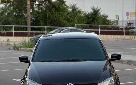 Volkswagen Polo VI (EU Market), 2013 год, 745 000 рублей, 2 фотография