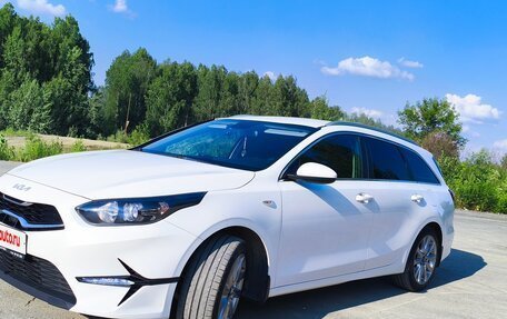 KIA cee'd III, 2022 год, 2 300 000 рублей, 4 фотография