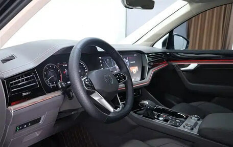 Volkswagen Touareg III, 2021 год, 4 878 355 рублей, 9 фотография