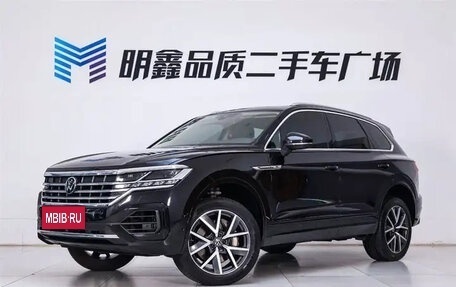 Volkswagen Touareg III, 2021 год, 4 878 355 рублей, 2 фотография