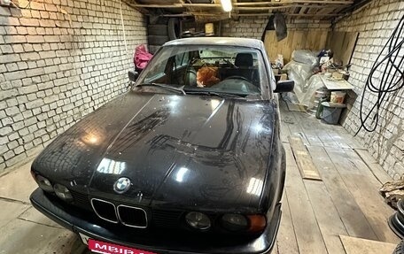 BMW 5 серия, 1990 год, 360 000 рублей, 9 фотография