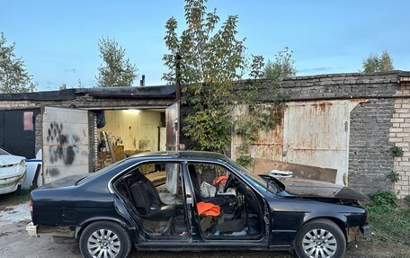 BMW 5 серия, 1990 год, 360 000 рублей, 15 фотография