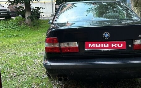 BMW 5 серия, 1990 год, 360 000 рублей, 19 фотография