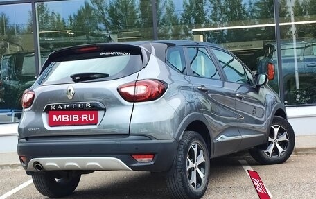 Renault Kaptur I рестайлинг, 2018 год, 1 300 000 рублей, 4 фотография