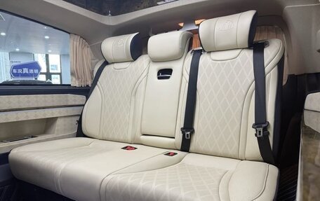Mercedes-Benz V-Класс, 2021 год, 4 352 998 рублей, 8 фотография