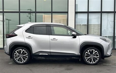 Toyota Yaris Cross, 2021 год, 1 430 000 рублей, 7 фотография