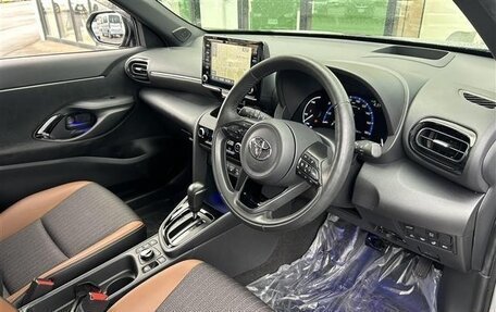 Toyota Yaris Cross, 2021 год, 1 430 000 рублей, 10 фотография