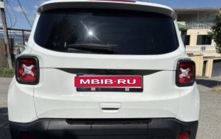 Jeep Renegade I рестайлинг, 2022 год, 2 115 000 рублей, 5 фотография
