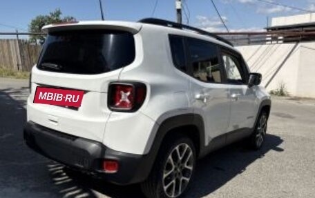 Jeep Renegade I рестайлинг, 2022 год, 2 115 000 рублей, 4 фотография