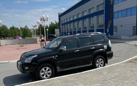 Toyota Land Cruiser Prado 120 рестайлинг, 2007 год, 2 300 000 рублей, 9 фотография