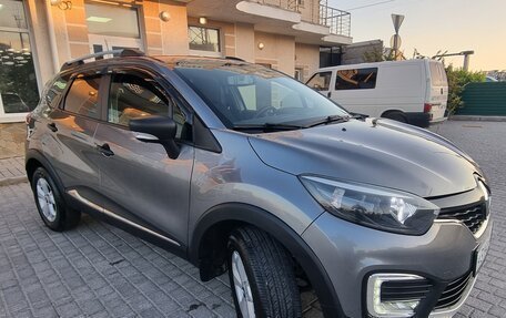 Renault Kaptur I рестайлинг, 2017 год, 1 200 000 рублей, 2 фотография