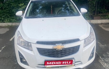 Chevrolet Cruze II, 2013 год, 850 000 рублей, 2 фотография