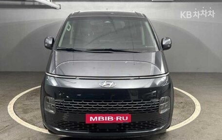 Hyundai Staria, 2021 год, 2 504 000 рублей, 2 фотография