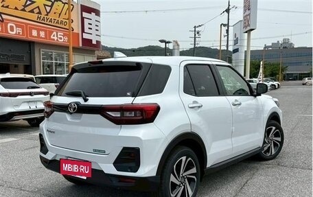 Toyota Raize I, 2022 год, 1 300 000 рублей, 5 фотография