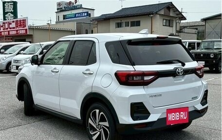 Toyota Raize I, 2022 год, 1 300 000 рублей, 7 фотография