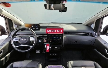 Hyundai Staria, 2022 год, 4 000 666 рублей, 3 фотография