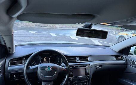 Skoda Superb III рестайлинг, 2012 год, 755 000 рублей, 10 фотография