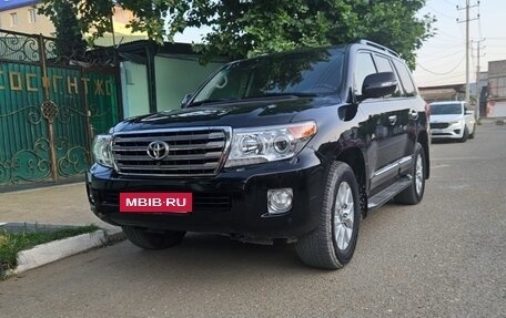 Toyota Land Cruiser 200, 2015 год, 4 100 000 рублей, 3 фотография