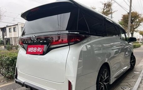 Toyota Vellfire II, 2022 год, 2 900 000 рублей, 4 фотография