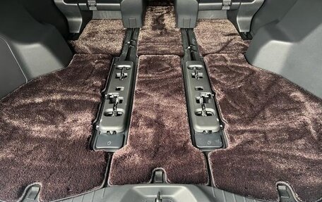 Toyota Vellfire II, 2022 год, 2 900 000 рублей, 9 фотография