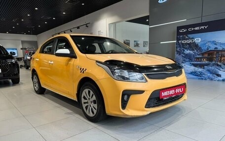KIA Rio IV, 2018 год, 815 000 рублей, 3 фотография
