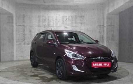 Hyundai Solaris II рестайлинг, 2014 год, 865 000 рублей, 3 фотография