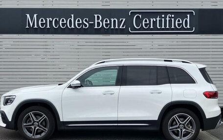 Mercedes-Benz GLB, 2022 год, 2 210 000 рублей, 3 фотография