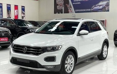 Volkswagen T-Roc I, 2021 год, 1 999 000 рублей, 1 фотография