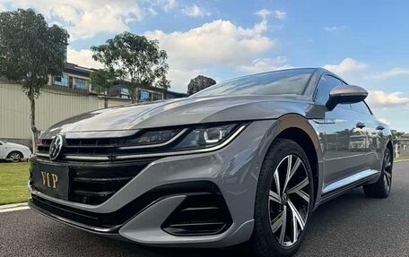 Volkswagen Arteon I, 2022 год, 1 990 000 рублей, 2 фотография