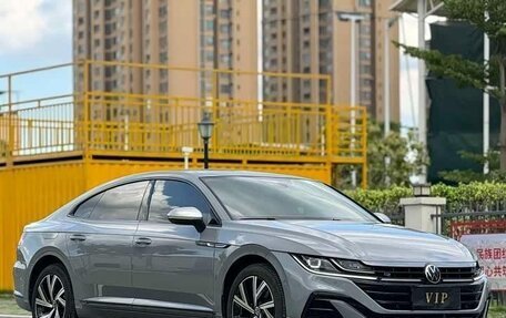 Volkswagen Arteon I, 2022 год, 1 990 000 рублей, 4 фотография