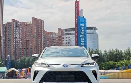 Toyota Venza, 2022 год, 3 910 000 рублей, 2 фотография
