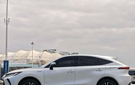 Toyota Venza, 2022 год, 3 910 000 рублей, 9 фотография