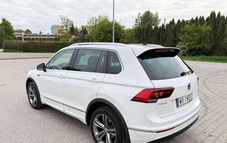 Volkswagen Tiguan II, 2017 год, 1 850 000 рублей, 4 фотография