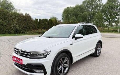 Volkswagen Tiguan II, 2017 год, 1 850 000 рублей, 2 фотография