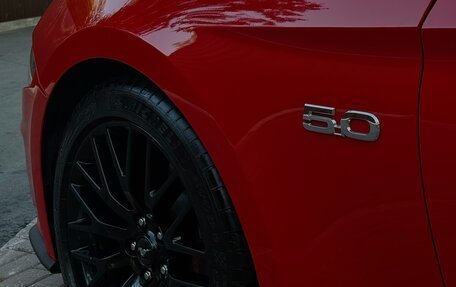 Ford Mustang VI рестайлинг, 2019 год, 3 990 000 рублей, 13 фотография