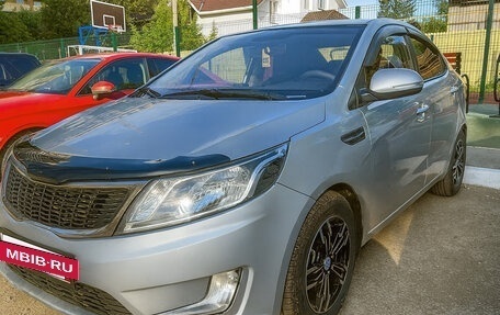 KIA Rio III рестайлинг, 2013 год, 550 000 рублей, 2 фотография