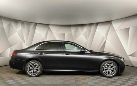 Mercedes-Benz E-Класс, 2020 год, 4 070 000 рублей, 6 фотография