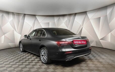 Mercedes-Benz E-Класс, 2020 год, 4 070 000 рублей, 4 фотография