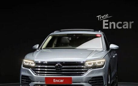 Volkswagen Touareg III, 2022 год, 4 670 000 рублей, 2 фотография