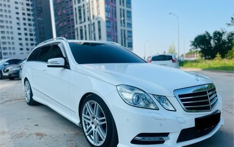 Mercedes-Benz E-Класс, 2012 год, 1 850 000 рублей, 2 фотография