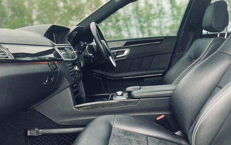 Mercedes-Benz E-Класс, 2012 год, 1 850 000 рублей, 10 фотография