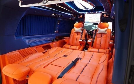 Mercedes-Benz V-Класс, 2022 год, 6 450 000 рублей, 22 фотография