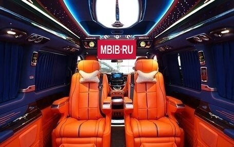 Mercedes-Benz V-Класс, 2022 год, 6 450 000 рублей, 23 фотография