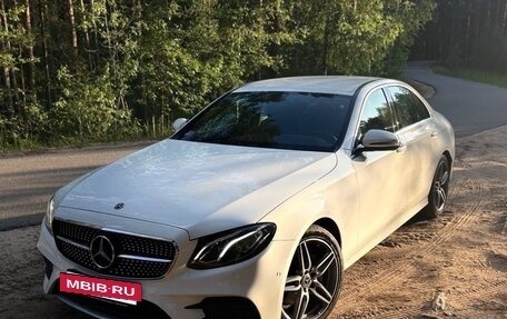 Mercedes-Benz E-Класс, 2018 год, 4 000 000 рублей, 2 фотография