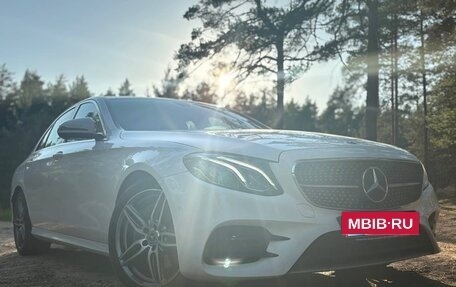 Mercedes-Benz E-Класс, 2018 год, 4 000 000 рублей, 4 фотография