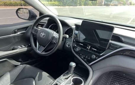 Toyota Camry, 2021 год, 1 900 000 рублей, 15 фотография