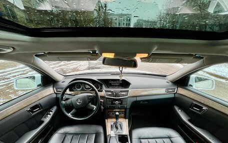 Mercedes-Benz E-Класс, 2009 год, 1 300 000 рублей, 13 фотография
